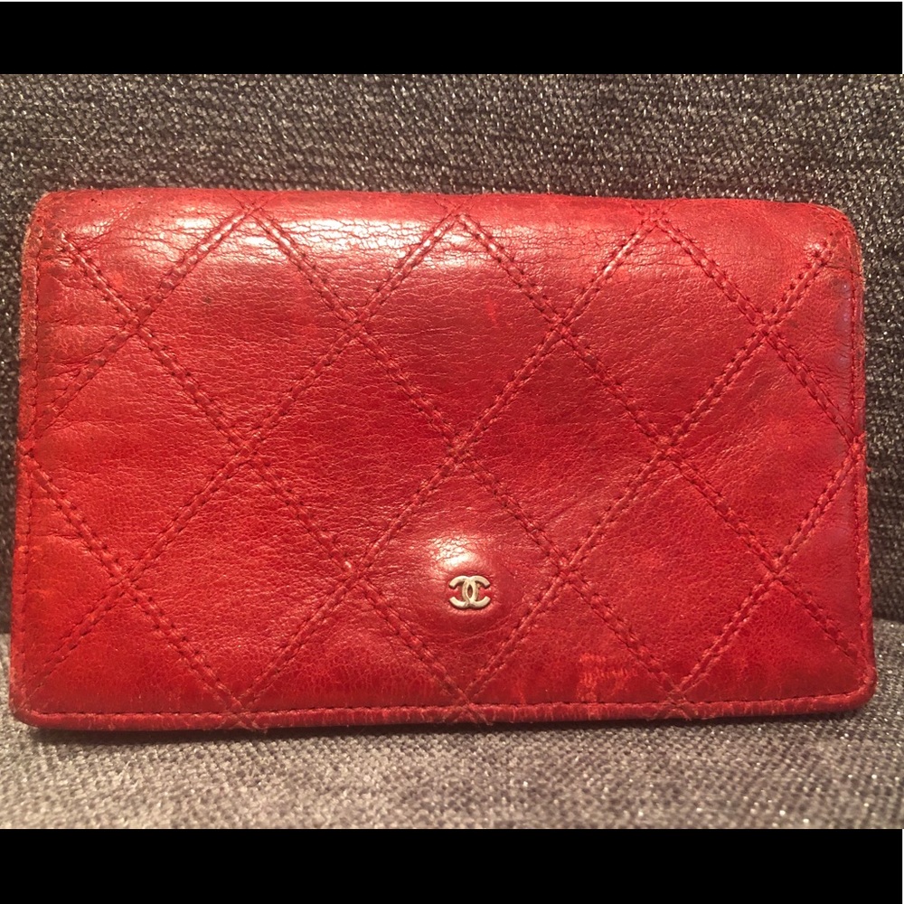 Vintage CHANEL Red Mini Leather Wallet